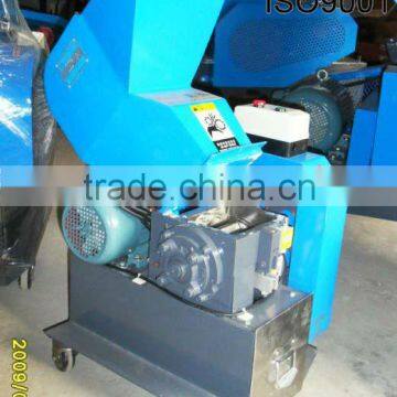 Small Mid-speed Mobile Plastic Shredder photo-3