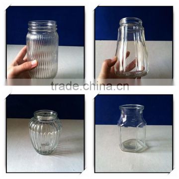 Glass material storage jar with lid DH492