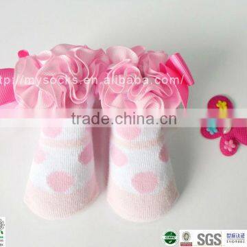 Vivid Color Cotton Socks With Ruffle