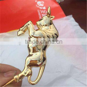 Gold bull arts and crafts for collection/die casting plated gold metal craft OEM