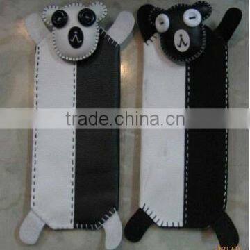 2012 DIY cow shaped cute pen bag