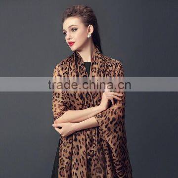 Wholesale100% Silk Leopard Print Scarf