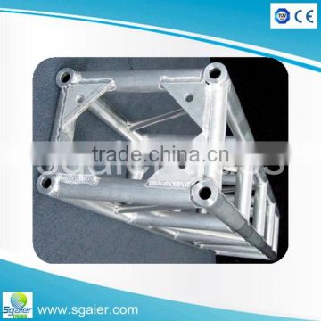 Screw-Type Square Aluminum Truss with six-way corner