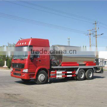 SINOTRUK 12000L Asphalt Sprayer Truck for Sale photo-2