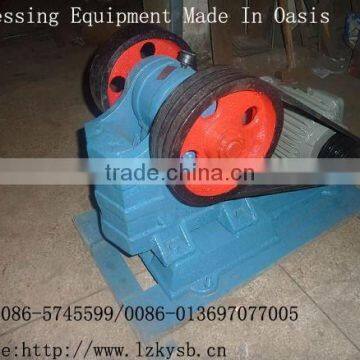 Laboratory benefication crushing ore machine