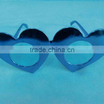 Heart-Shaped Party Glasses photo-5