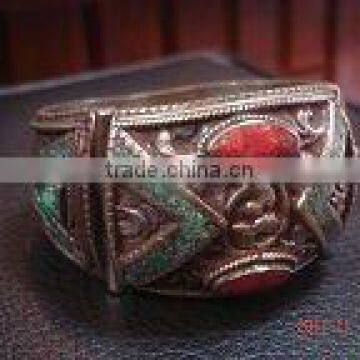 Traditional metal Bangle