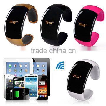 TOP SALE Latest Fashion Design 12 Language Anti-theft function smart bluetooth bracelet