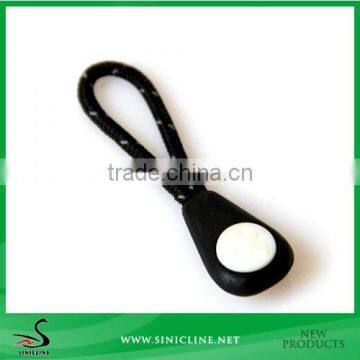 Sinicline Custom Rubber Zipper Puller for Sportswear