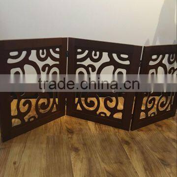 Foldable Wooden Pet Gate with different carve patterns