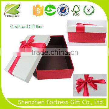 Customized Paper cardbaord flower gift box for wedding