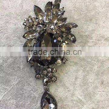 fashion funny crystal brooch,tear drop brooch