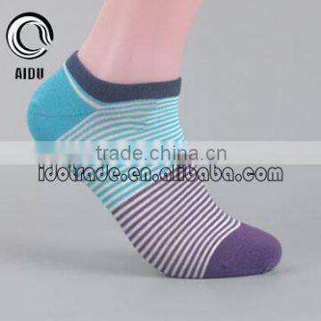 Fashion Wholesale Colorful Thin Stripe Men Cotton Colored Custom Design Socks Mens Socks Ankle Socks