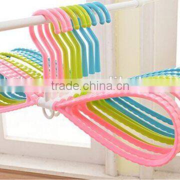 Factory Supply Cheap Plastic Laundry Hanger photo-4
