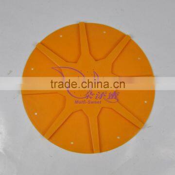Rounded 8-way bee escape device ES-1