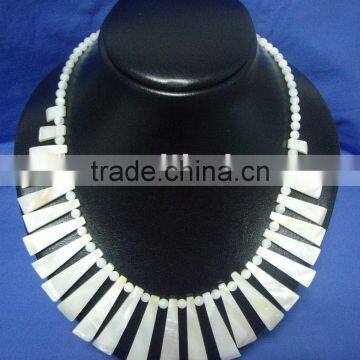 Shell Necklace,shell jewelry,shell handicrafts,mop shell pendants