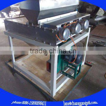 CG200 200kg/h Commercial Roasted Peanut Peeling Machine photo-3