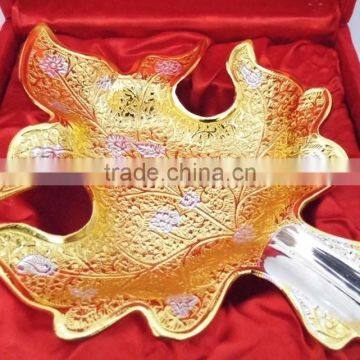 Indian Handicrafts Gold and Silver Plated Leaf Shape Brass Decorative Tray photo-3