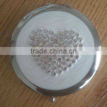 Rhinestone Pearls Beaded Metal Heart Compact Mirror photo-2