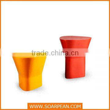 Unique Modern Fiberglass Triangle Shaped Coffee Table photo-4