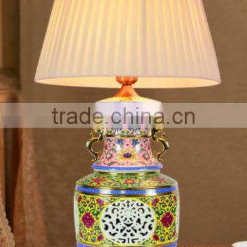 Gold Color Fasion Design Porcelain Studio Table Lamp photo-2