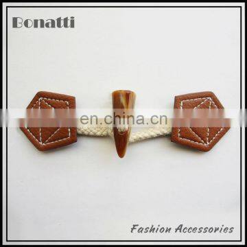 fashion brown PU leather horn toggle buttons