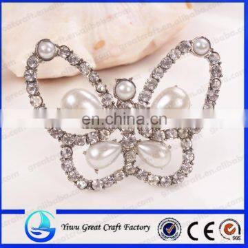 Beautiful butterfly brooch brooch jewelry animals hit rhinestone brooch pearl color small lovely women clothing accessories