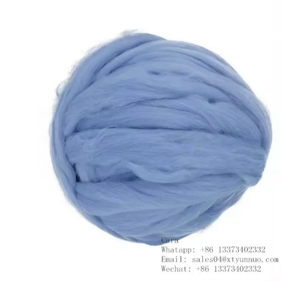 Wholesale 100% Colors Needle Felting Wool Fibre Chunky Knitting Roving Yarn photo-3