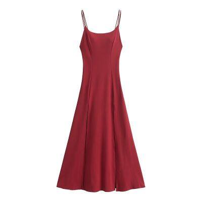 Purely sensual, with padded cups and backless design, this halter-neck dress features a sexy high-waist style and is suitable for summer seaside and beach settings. It is a long dress.