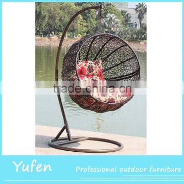 Rattan hanging big round swing chair