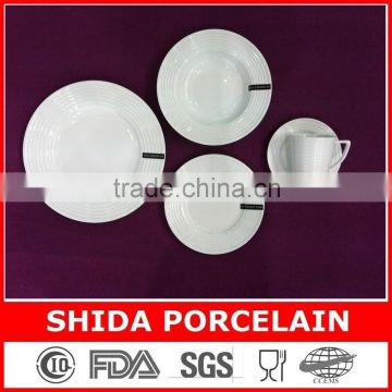 2015 new super white porcelain embossed plates