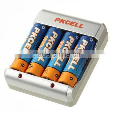 battery charger for 2-4pcs AA/AAA Ni-MH/Ni-Cd rechargeable battery