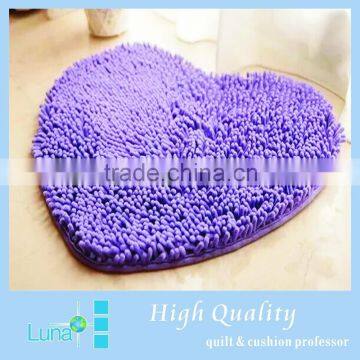 fleece heart shaped ground mat