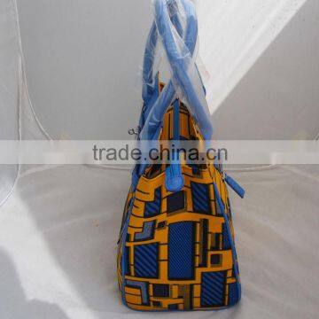 Newest Design Lady's Handbag Made With Wax Fabric and Leather photo-4