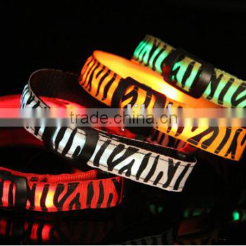 Hot selling led flashing leopard-spotted dog collar