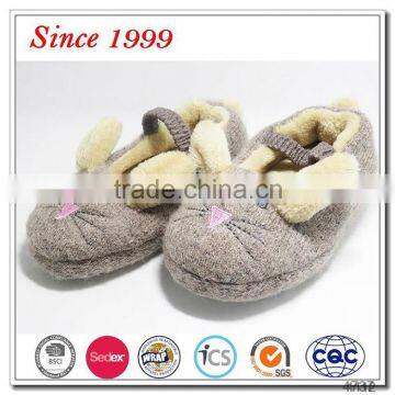 beautiful knitted rabbit head shoes for kids from China