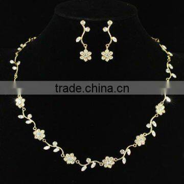 Bridal Wedding Crystal Flowers Gold Plated Necklace Earrings Set CS1037