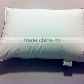 Cotton 70% White Goose Down Gold Pillow