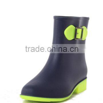 PVC atroceruleous rain boots, cheap and comfortable rain shoes and safty and beautiful rain boots