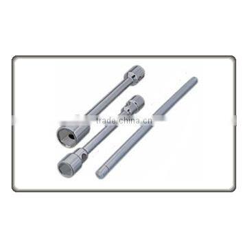 30x33 Inch Two Way Wheel Spanner with Tommy Bar