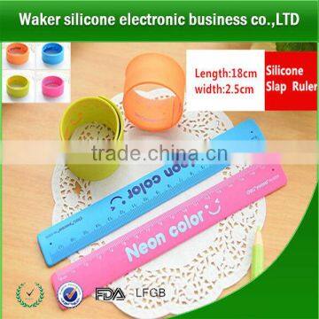 Snap Silicone Bracelet With Ruler,metal ,Silicone Slap Wristbands,Silicone slap bracelet