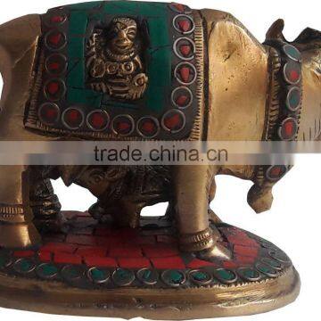 BRASS COW FEEDING CALF photo-2