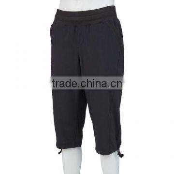 women's woven lifestyle pants