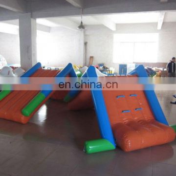 2013 hot sale lake inflatable water slides