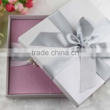 Customized Luxury Ribbon Silk Box Satin Wedding Invitations                        
                                                Quality Choice