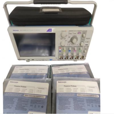 TEKTRONIX oscilloscope