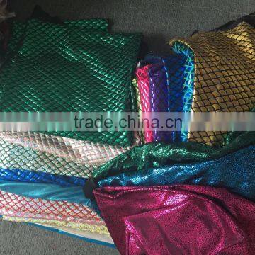 4 way stretch polyester spandex waterproof foil shiny printed fish scale spandex fabric wholesale