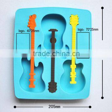 Free Sample NEW Special Cool Fashion Jazz Party With Stirrer Guitar Shaped Silicon Ice Cube Tray