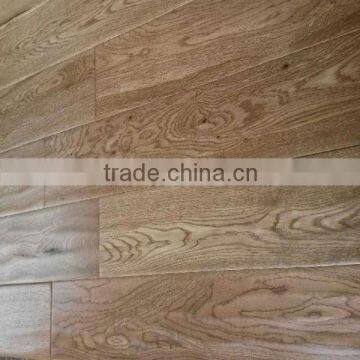Brushed Natural Oak Hardwood Engineered Wood Flooring