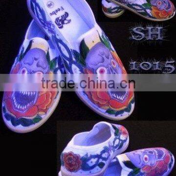 TATTOO SHOES